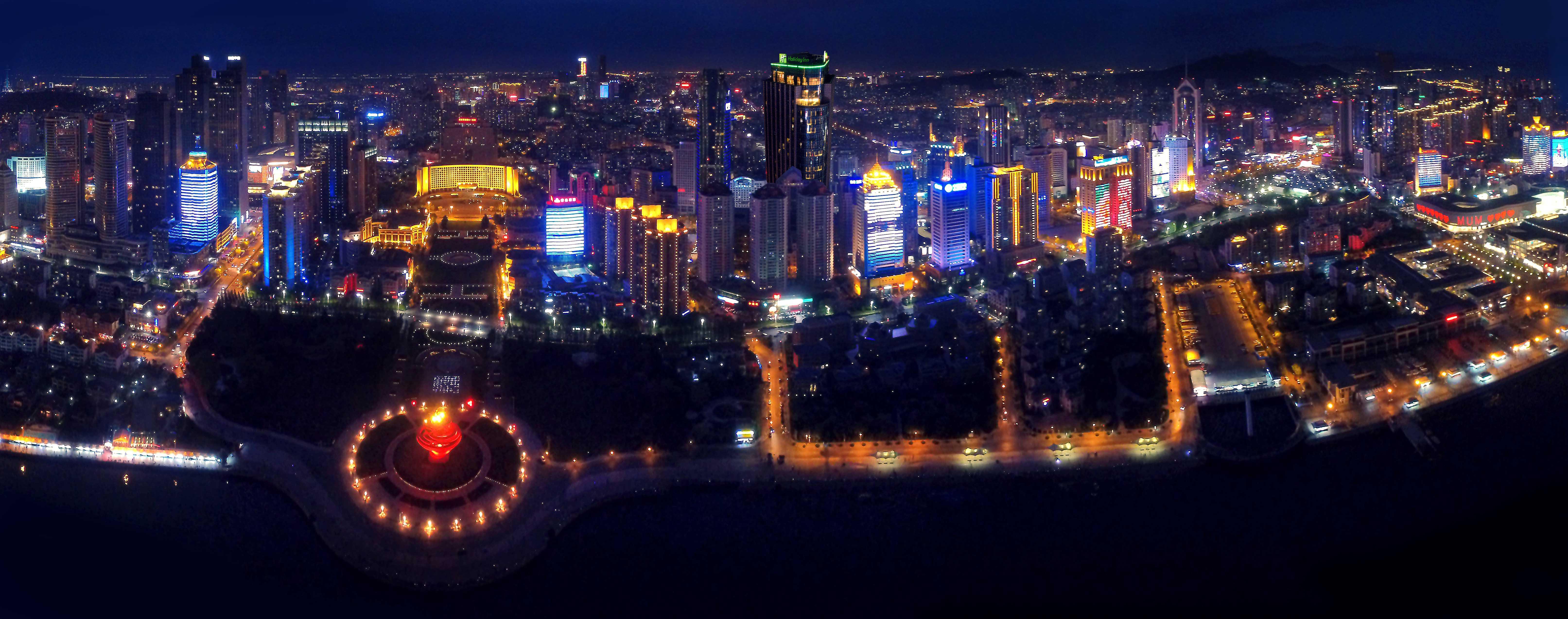 Holiday Inn Qingdao City Center By Ihg - May 4Th Square Ngoại thất bức ảnh
