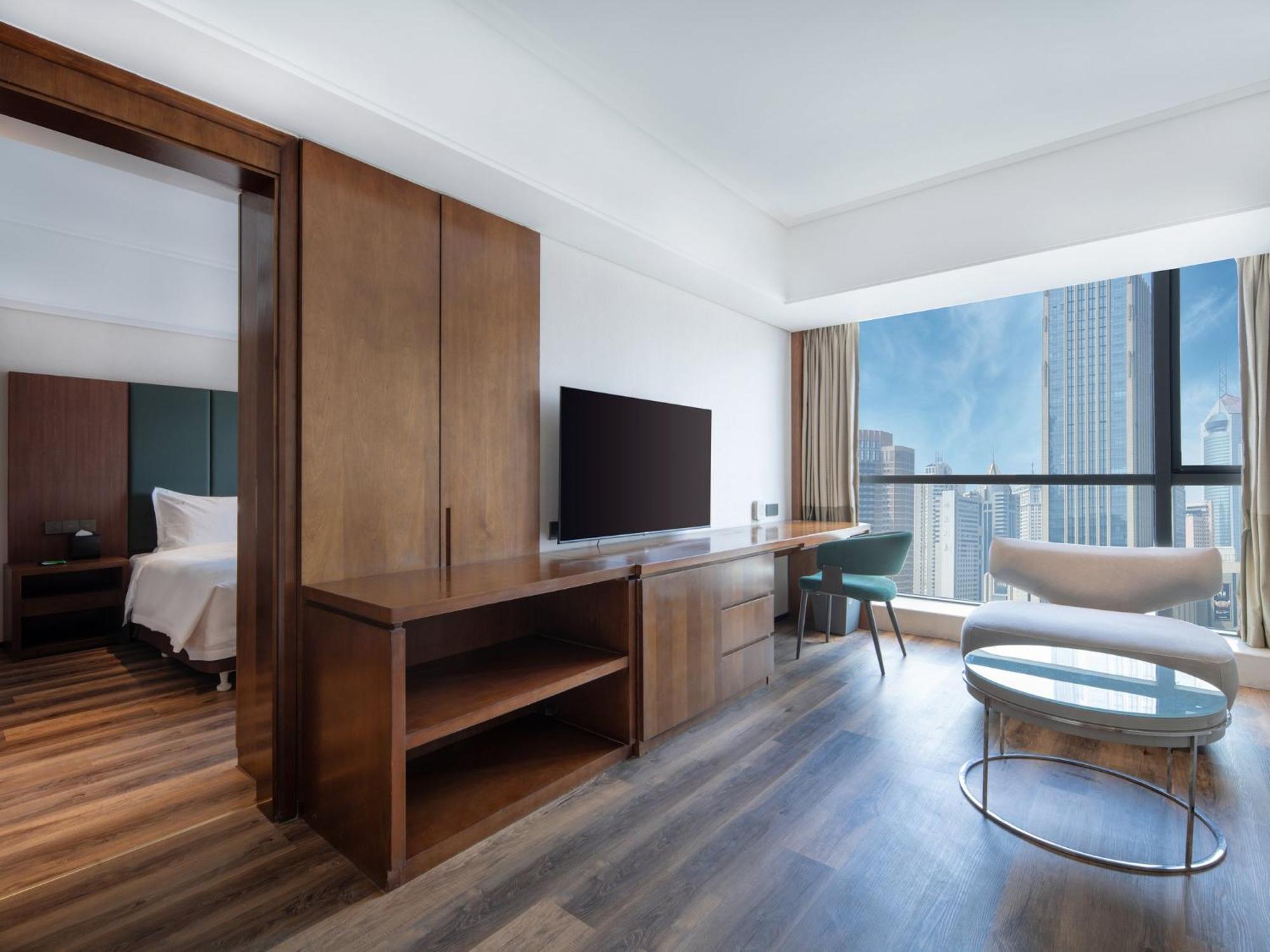 Holiday Inn Qingdao City Center By Ihg - May 4Th Square Ngoại thất bức ảnh