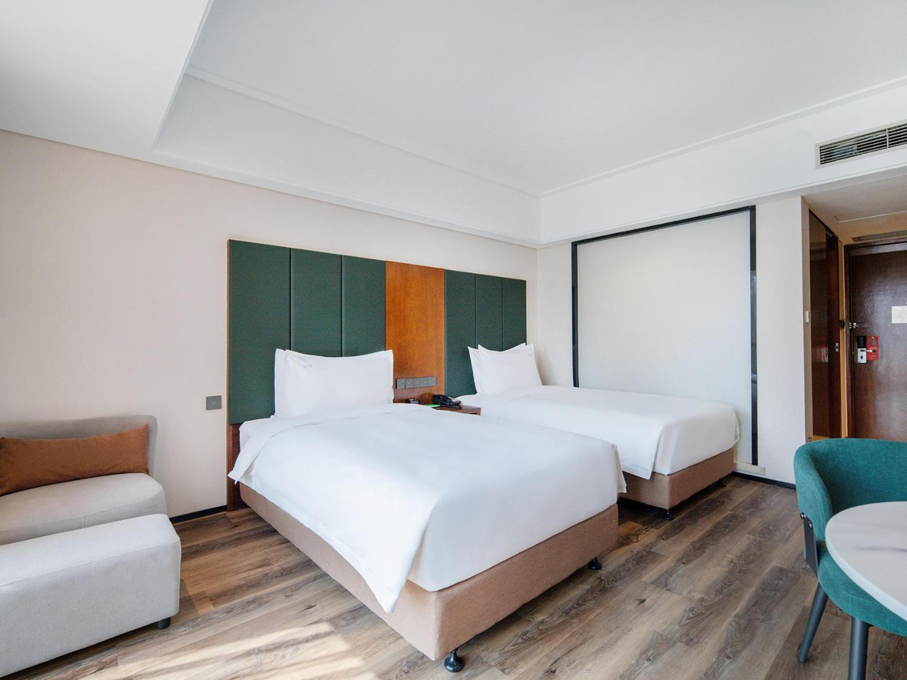 Holiday Inn Qingdao City Center By Ihg - May 4Th Square Ngoại thất bức ảnh
